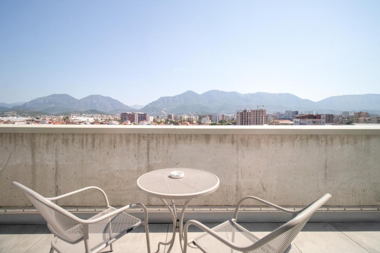 地拉那Luxury Rooftop 23住宿加早餐旅馆 外观 照片